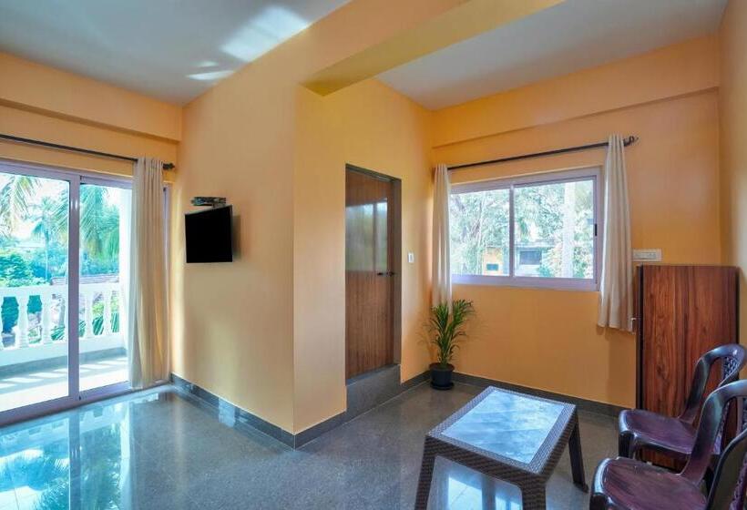 Standard Kolmen Hengen Huone Parveke, Casa De Sale