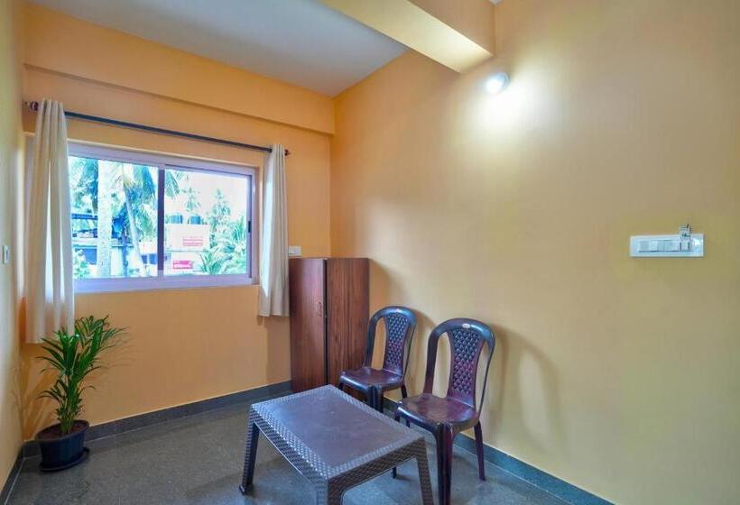 Standard Kolmen Hengen Huone Parveke, Casa De Sale