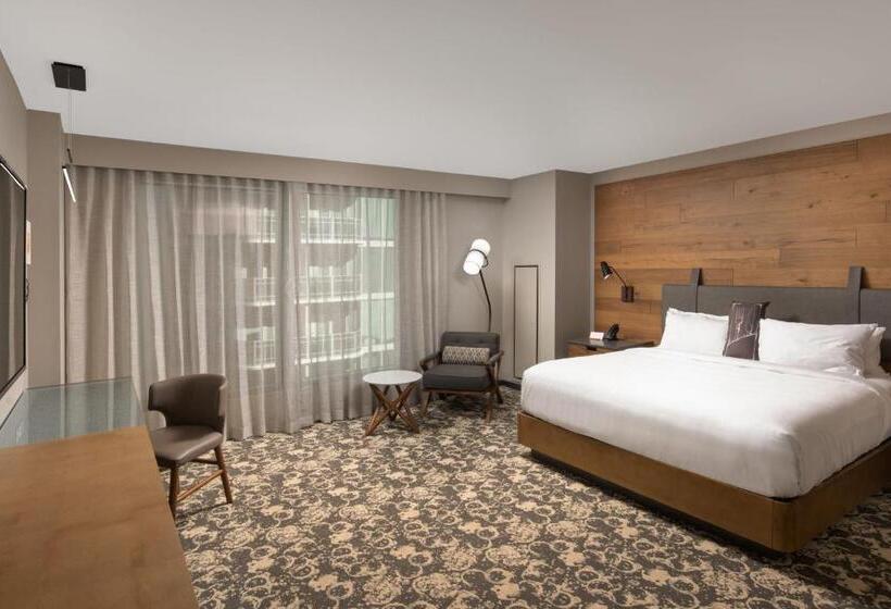 Номер Deluxe Кровать Кинг Вид на Город, Epicurean Atlanta, Autograph Collection