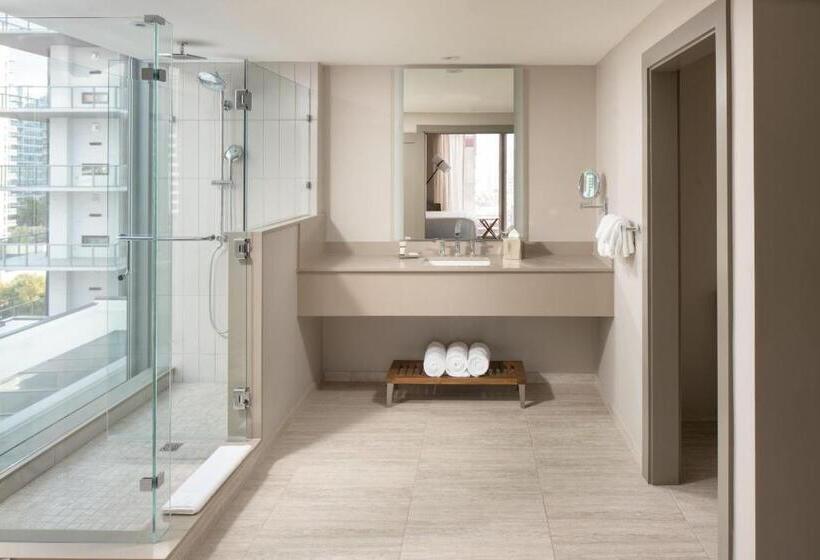 Люкс Кровать Кинг, Epicurean Atlanta, Autograph Collection