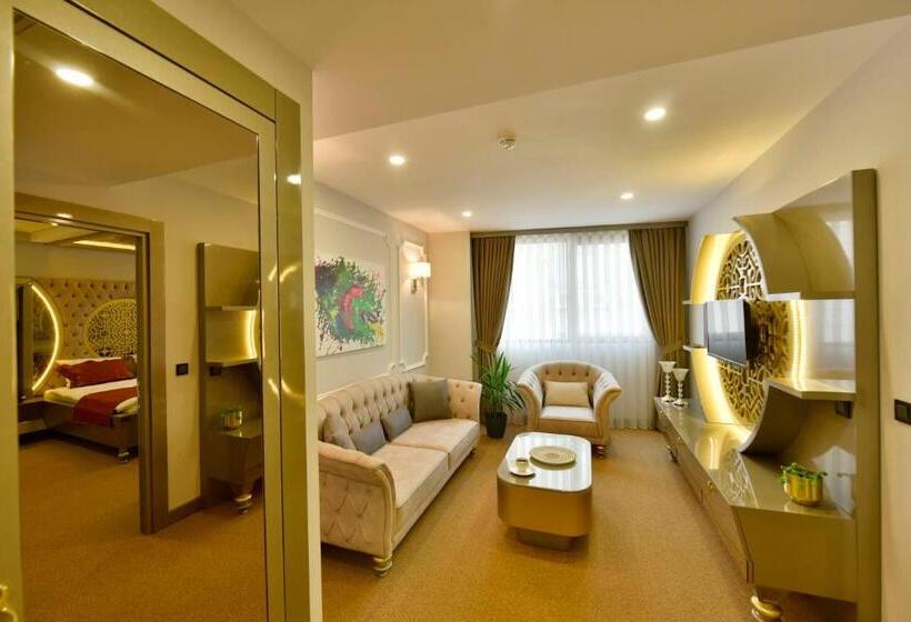 سوییت لوکس, Ghan