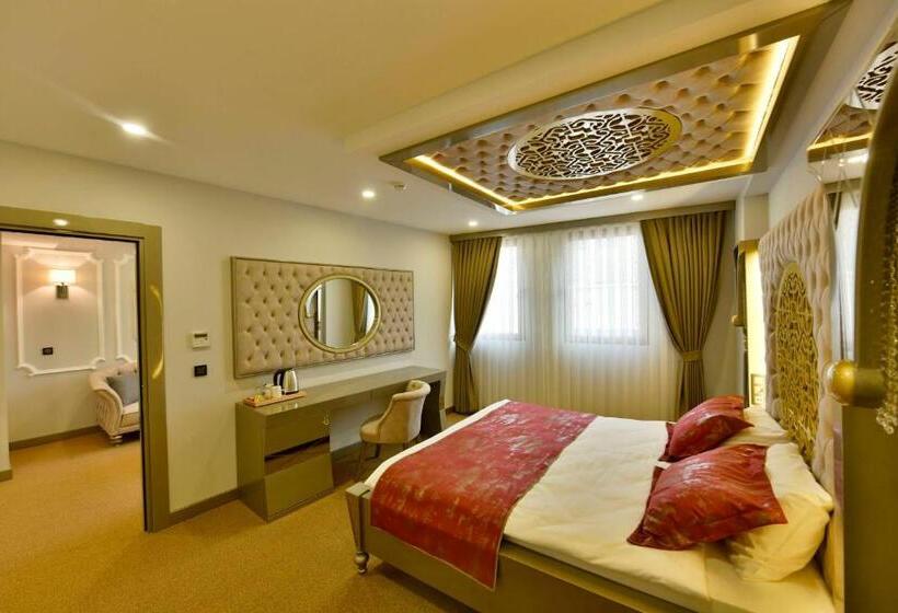 سوییت لوکس, Ghan