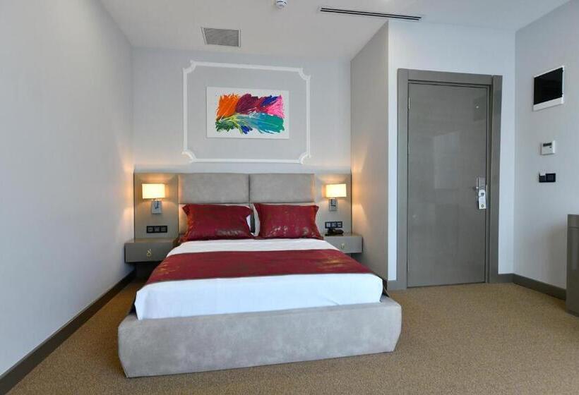 اتاق استاندارد با تراس, Ghan