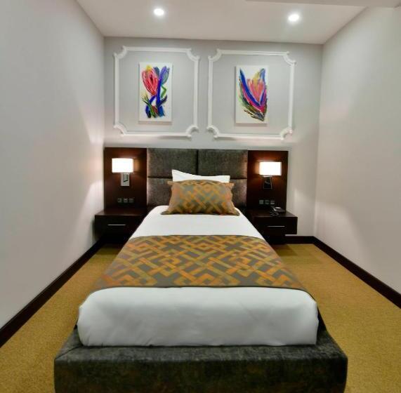 اتاق استاندارد یک نفره, Ghan