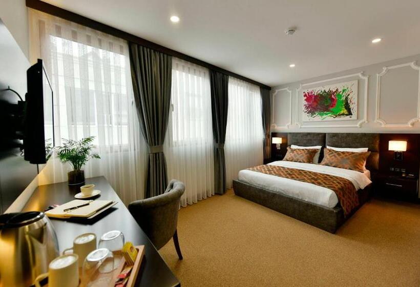 اتاق سوپریور, Ghan