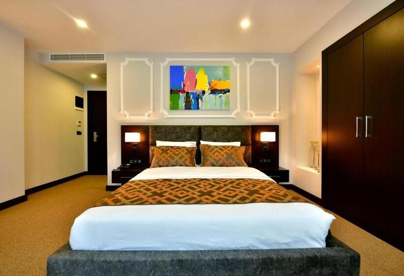 اتاق سوپریور, Ghan