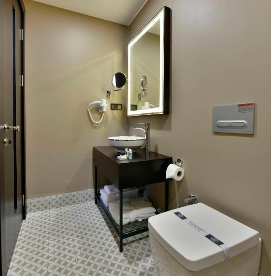 اتاق سوپریور, Ghan