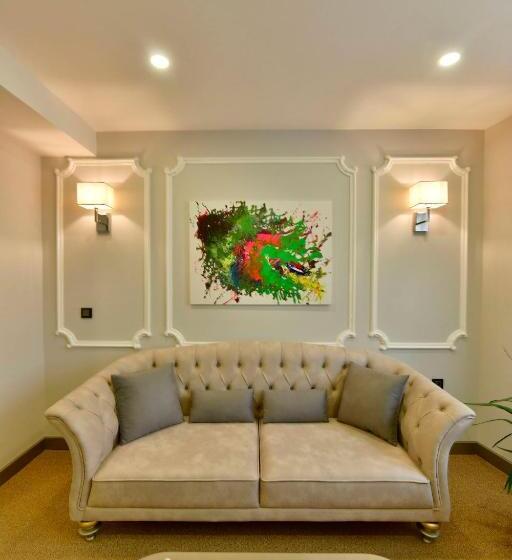 سوییت لوکس, Ghan