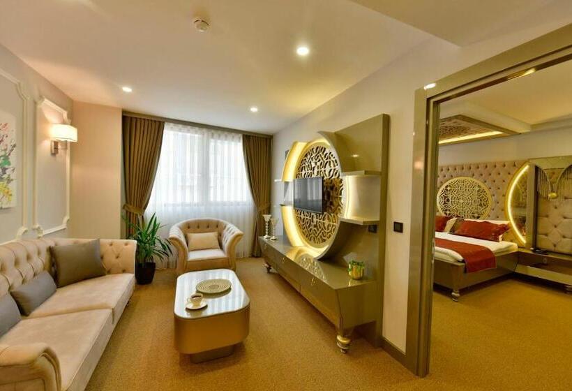 سوییت لوکس, Ghan