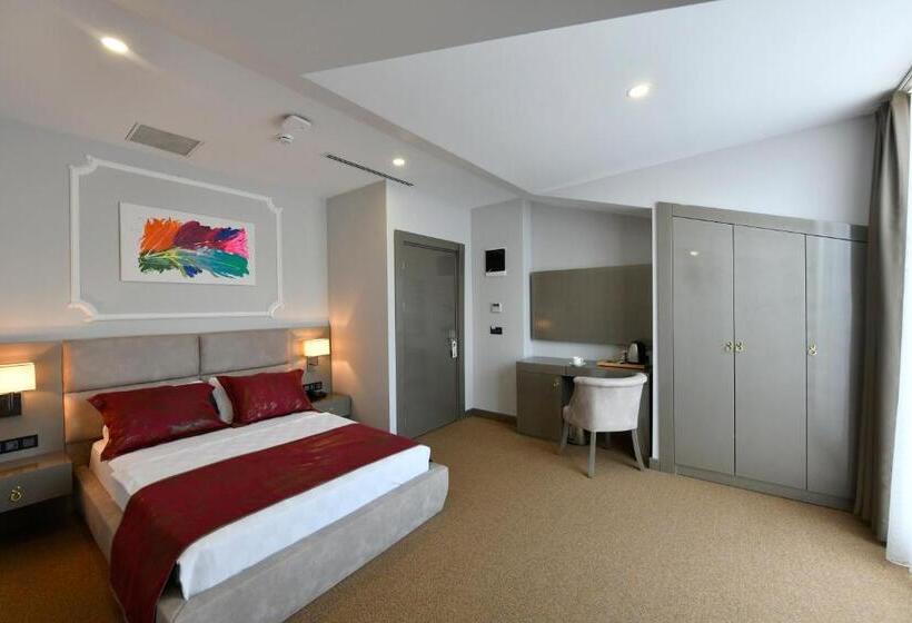 اتاق استاندارد با تراس, Ghan