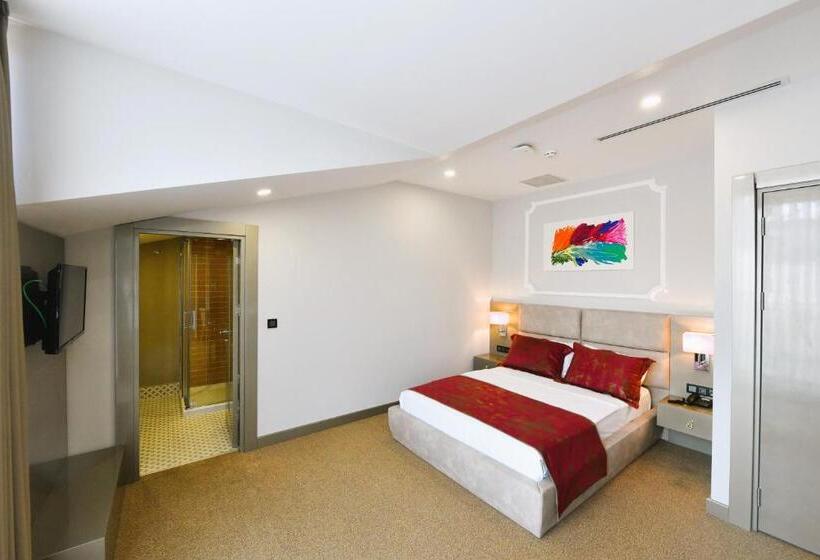 اتاق استاندارد با تراس, Ghan