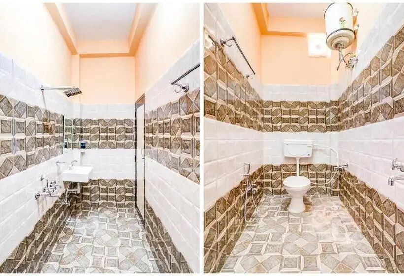 デラックスルーム, Oyo 77242 R K Residency Sgpgi