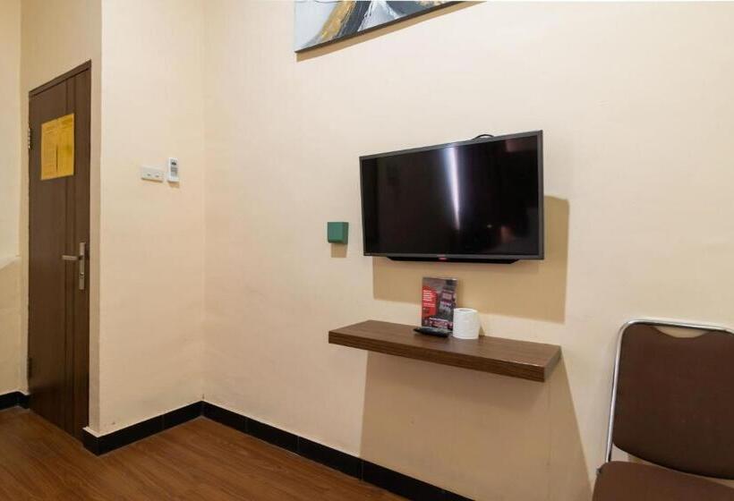 스탠다드 룸, Reddoorz Plus Near Ramayana Pematangsiantar