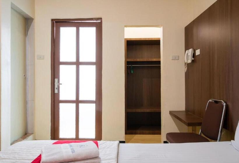 小型套房, Reddoorz Plus Near Ramayana Pematangsiantar