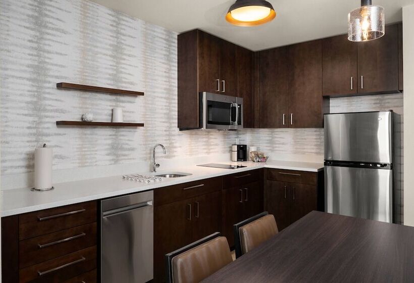 Люкс, Residence Inn By Marriott East Peoria
