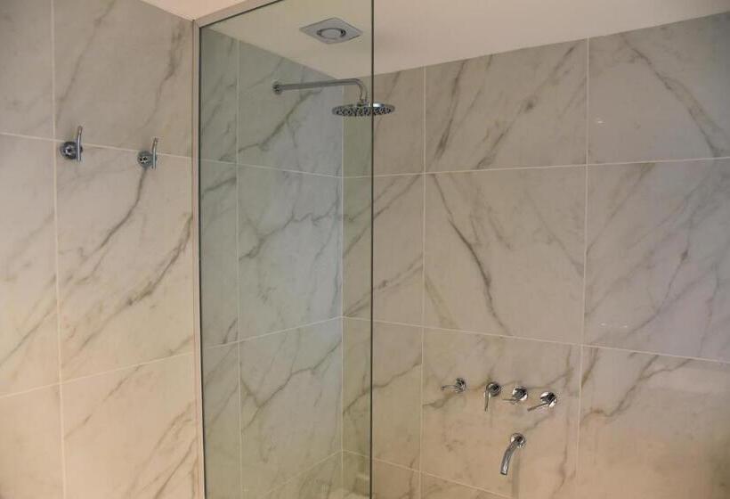 חדר סטנדרט, Soho Suites