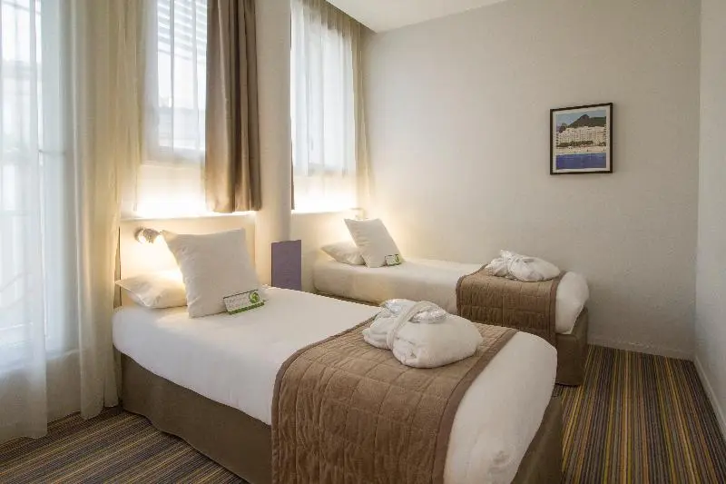 スーペリアールーム, Zenith Premiere Hotel Baubau