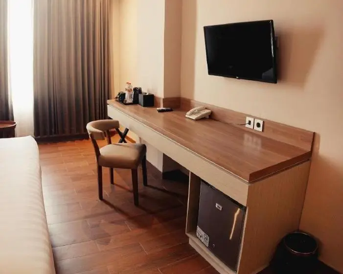 デラックスルーム, Zenith Premiere Hotel Baubau