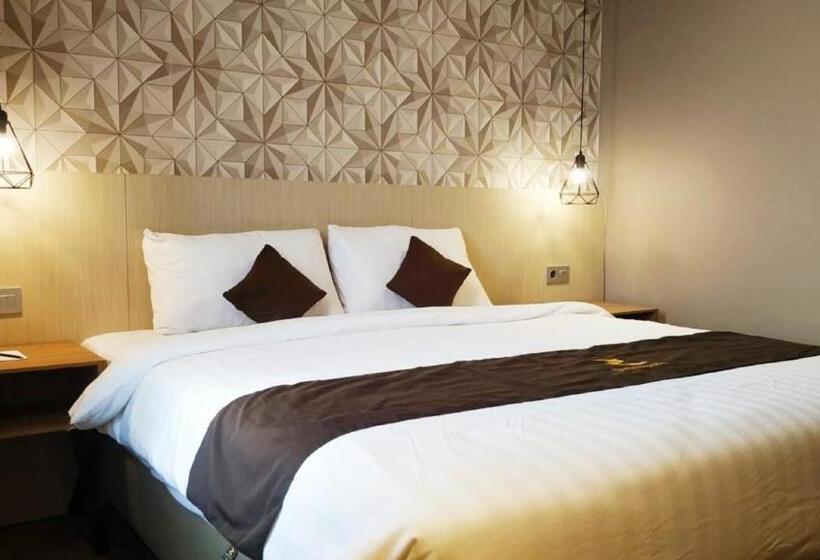 غرفة سوبيريور, Zenith Premiere Hotel Baubau