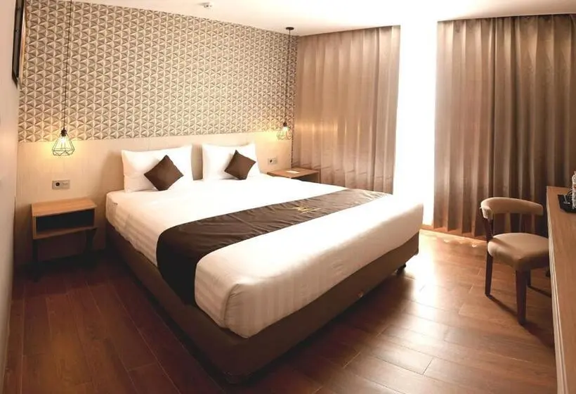 スーペリアールーム, Zenith Premiere Hotel Baubau