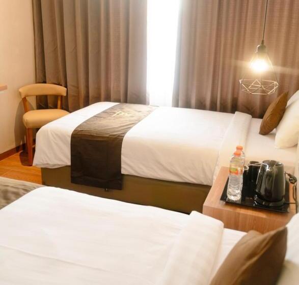 غرفة قياسية, Zenith Premiere Hotel Baubau