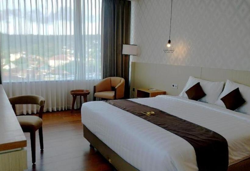 غرفة ديلوكس مطلّة علي البحر, Zenith Premiere Hotel Baubau