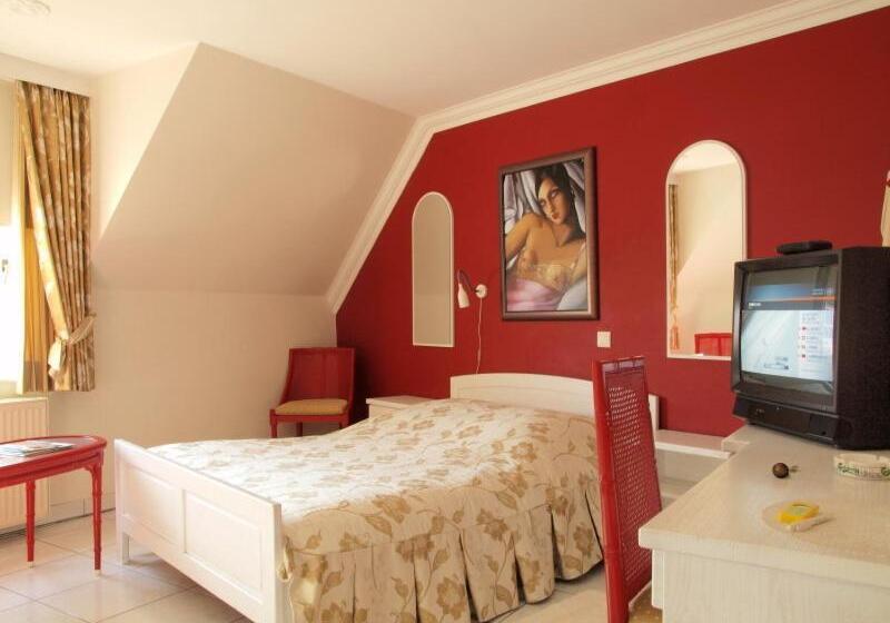 Полулюкс, Charme   Hotel Lindenhof