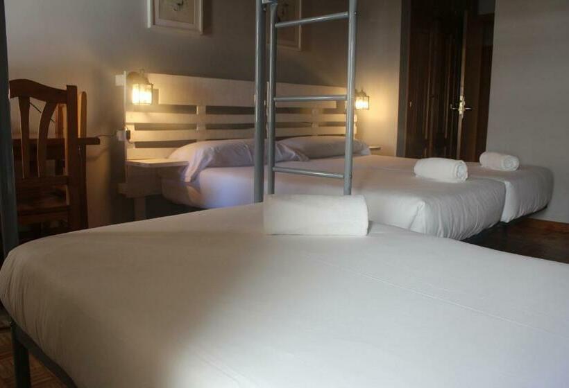 اتاق استاندارد چهار تخته, Hostal As Margaritas