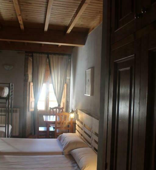 اتاق استاندارد چهار تخته, Hostal As Margaritas