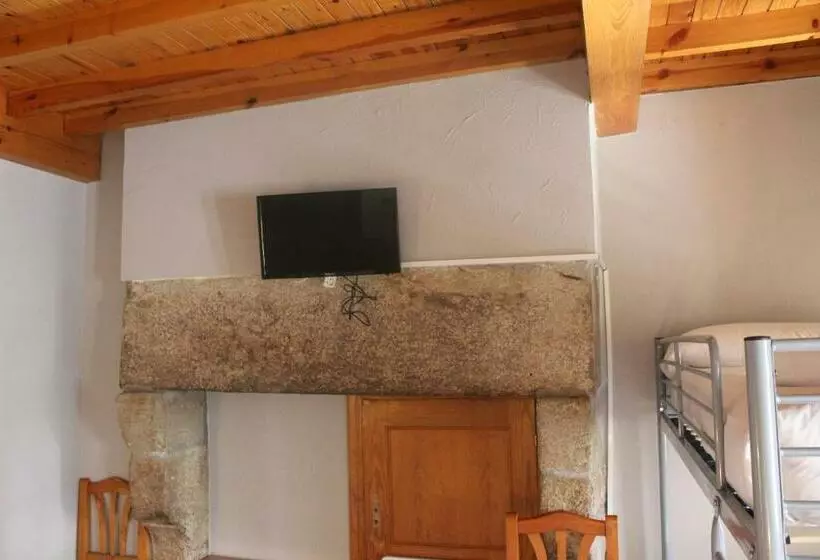 اتاق استاندارد چهار تخته, Hostal As Margaritas