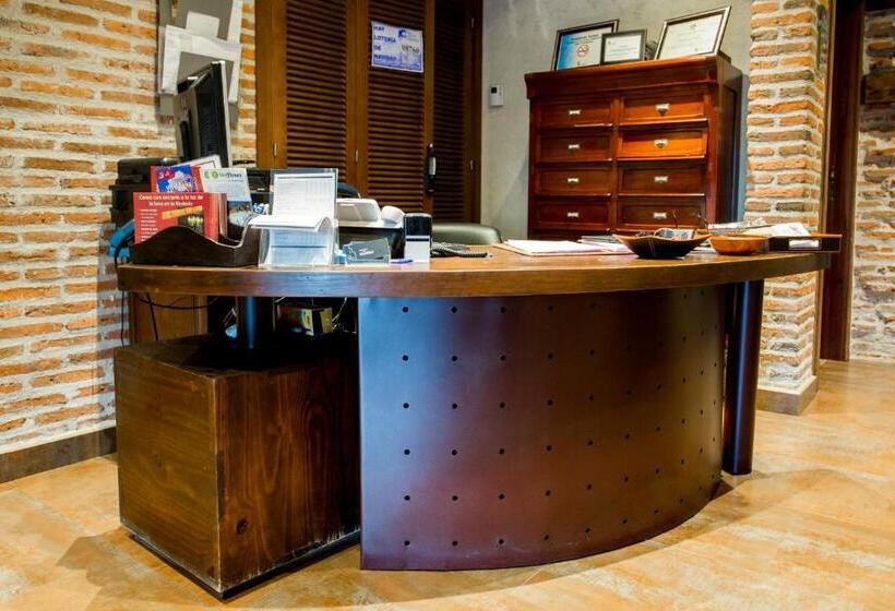 חדר סטנדרט לארבעה, Hostería Del Mudéjar ávila