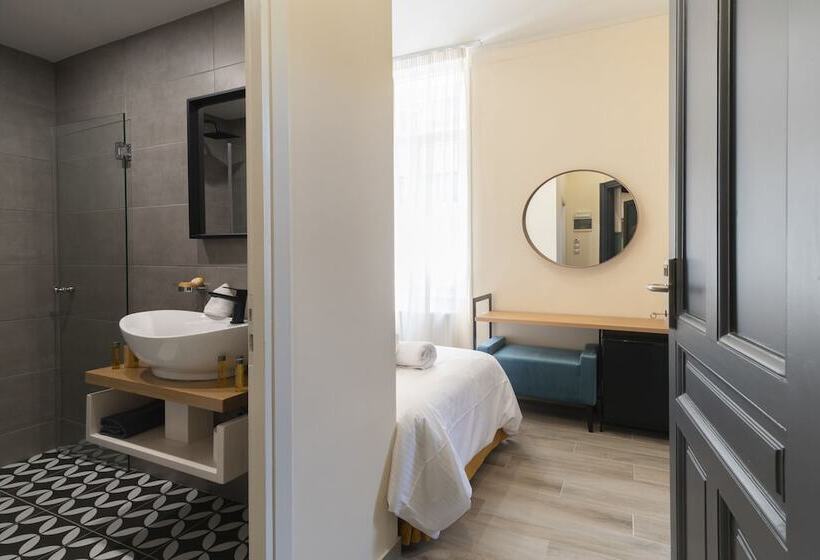 חדר סטנדרט עם מרפסת, Athens Market Portrait