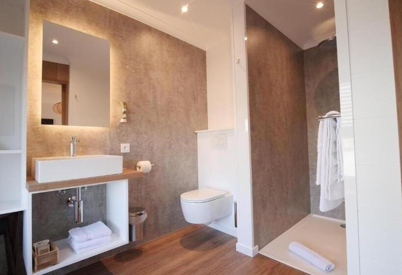 标准三人间, Auberge La Hutte Lurette