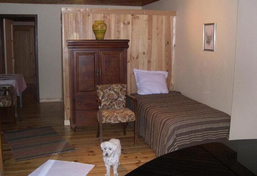 스위트, Beau Rivage And Restaurant Koulic