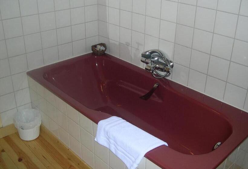 스위트, Beau Rivage And Restaurant Koulic