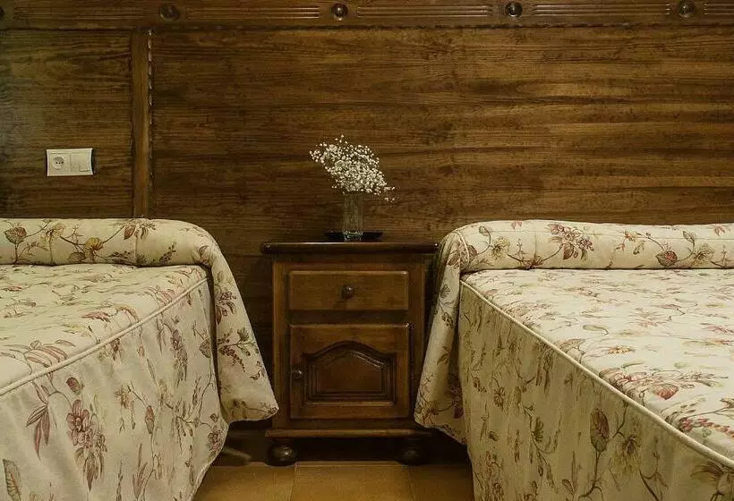 Standard Kolmen Hengen Huone, Conjunto Hotelero La Pasera