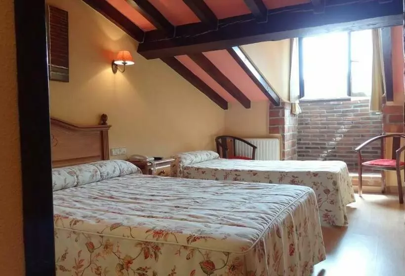 Standard Kolmen Hengen Huone, Conjunto Hotelero La Pasera