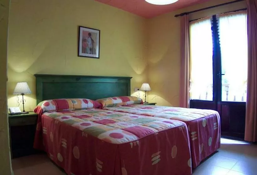 Standard Kolmen Hengen Huone, Conjunto Hotelero La Pasera