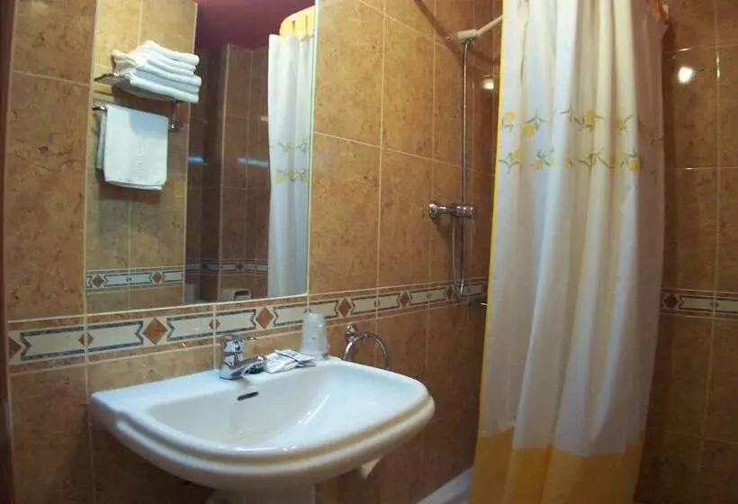 Standard Kolmen Hengen Huone, Conjunto Hotelero La Pasera