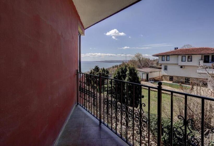 חדר סטנדרט עם מרפסת, Ellinis