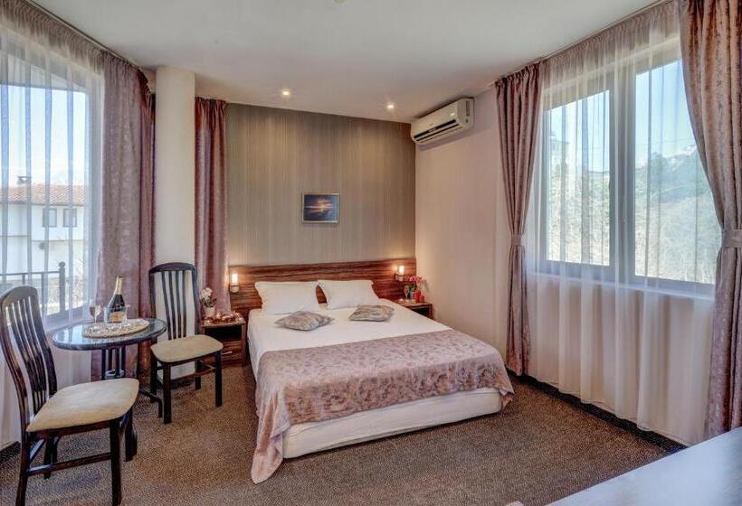 חדר סטנדרט עם מרפסת, Ellinis