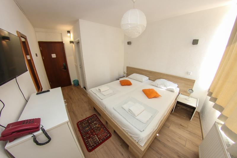 اتاق استاندارد, Hayat