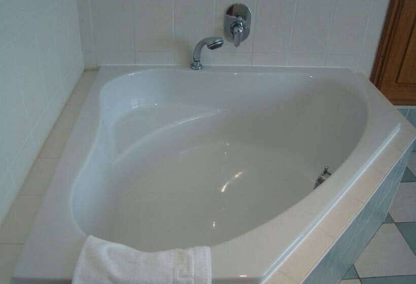 スタンダードルーム, Hôtel Restaurant N 4