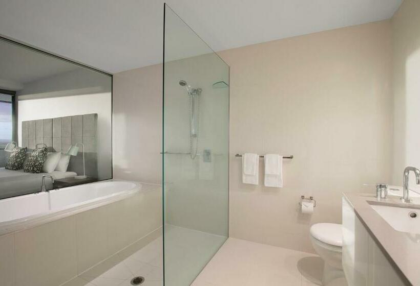 Апартаменты 1 Спальня Вид на Море, Mantra Circle On Cavill