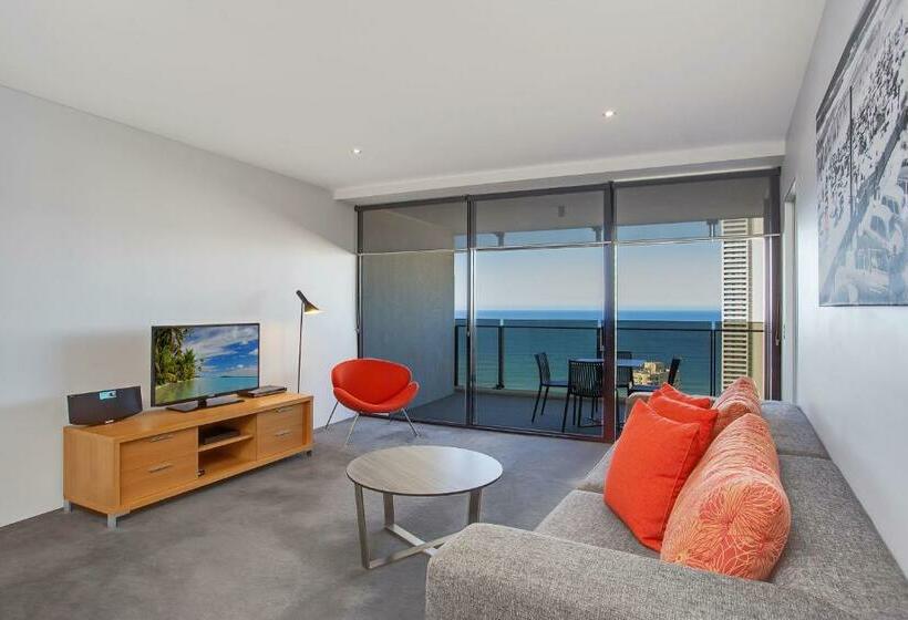 Апартаменты 1 Спальня Вид на Море, Mantra Circle On Cavill