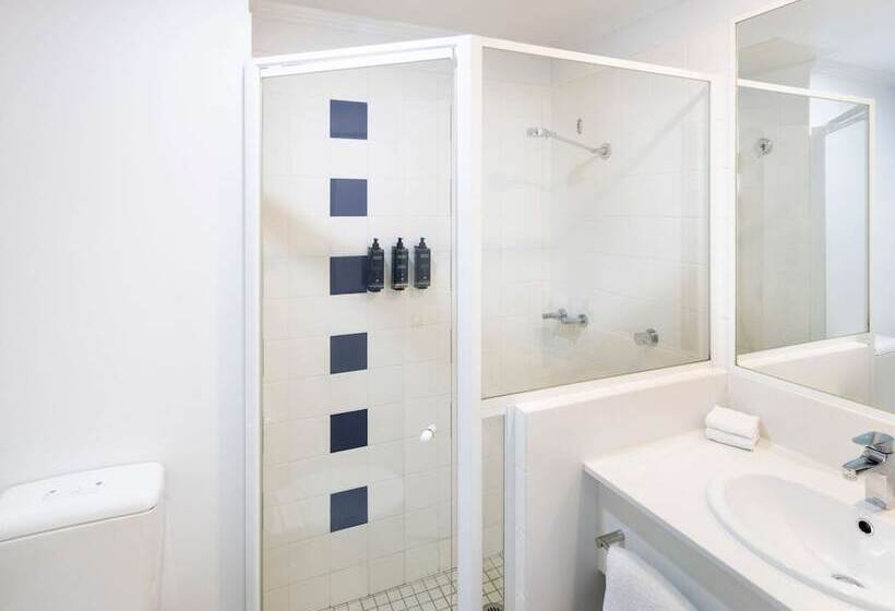 Номер Стандарт, Mercure Sydney Bankstown