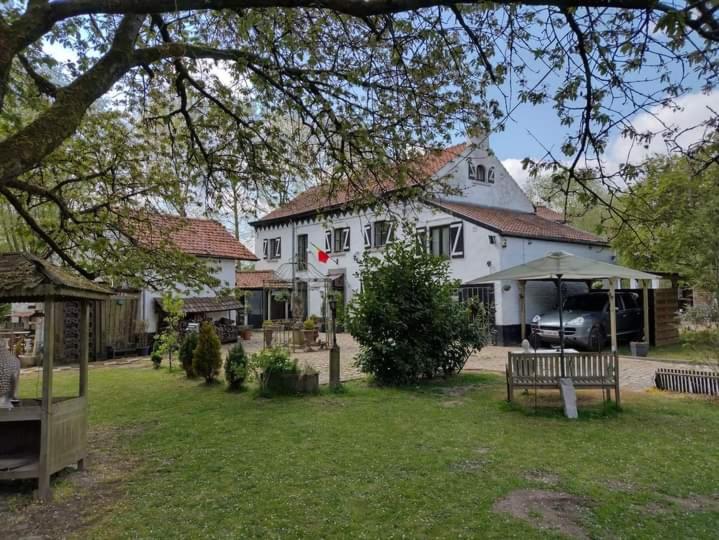 منزل غرفة نوم واحدة, Moulin De Moxhe Micro Gîte Et Gîte Bed & Dreams