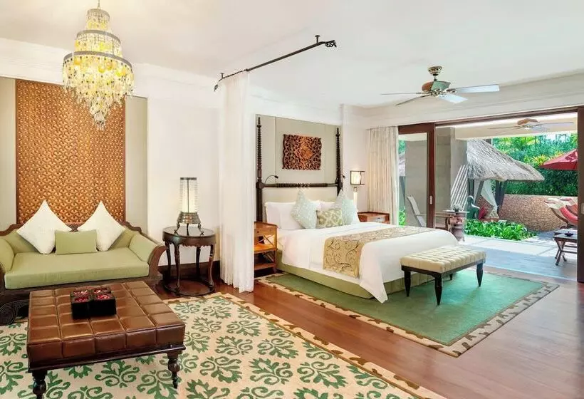 سوییت با چشم‌انداز باغ, The St. Regis Bali Resort