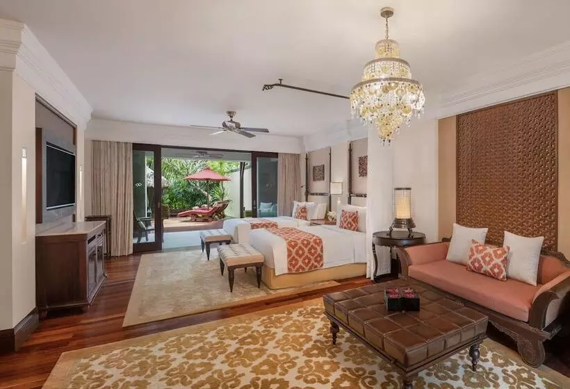 سوییت با چشم‌انداز باغ, The St. Regis Bali Resort