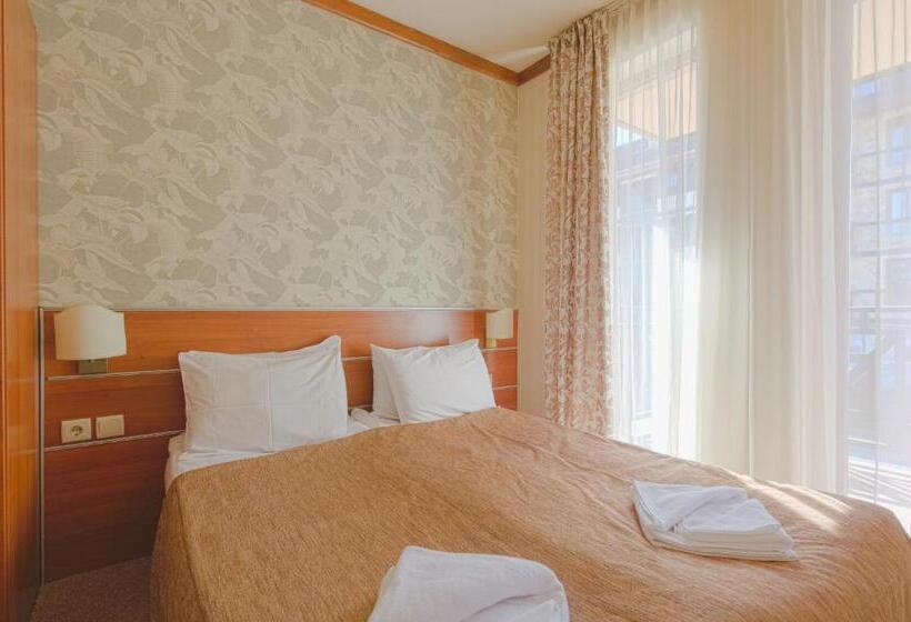 דירת שני חדרים, Vihren Royal Palace